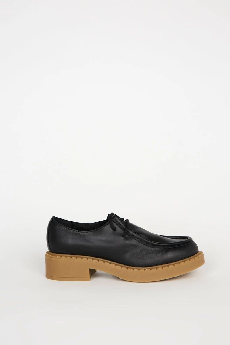 Intentionally Blank ACE OXFORD Black 6 Intentionally Blank ACE OXFORD Black