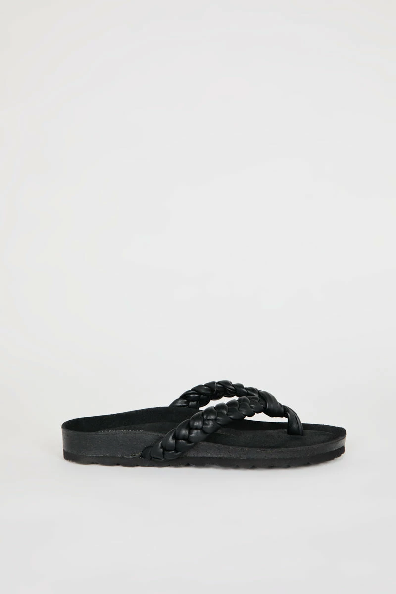 Intentionally Blank KATA SANDAL Black 8 Intentionally Blank KATA SANDAL Black