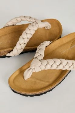 Intentionally Blank NEW SHOES KATA SANDAL Clouds