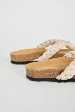 Intentionally Blank NEW SHOES KATA SANDAL Clouds