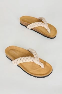 Intentionally Blank NEW SHOES KATA SANDAL Clouds