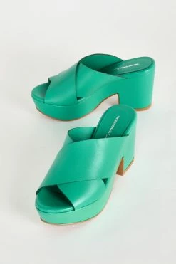 Intentionally Blank DAME HEELED PLATFORM Jade