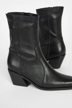 Intentionally Blank SHOES MATTIE HEELED BOOT Black