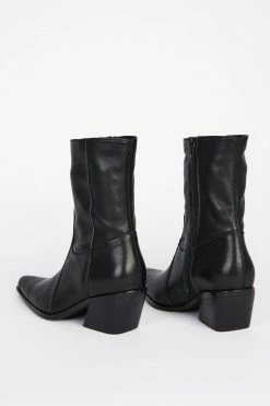 Intentionally Blank SHOES MATTIE HEELED BOOT Black