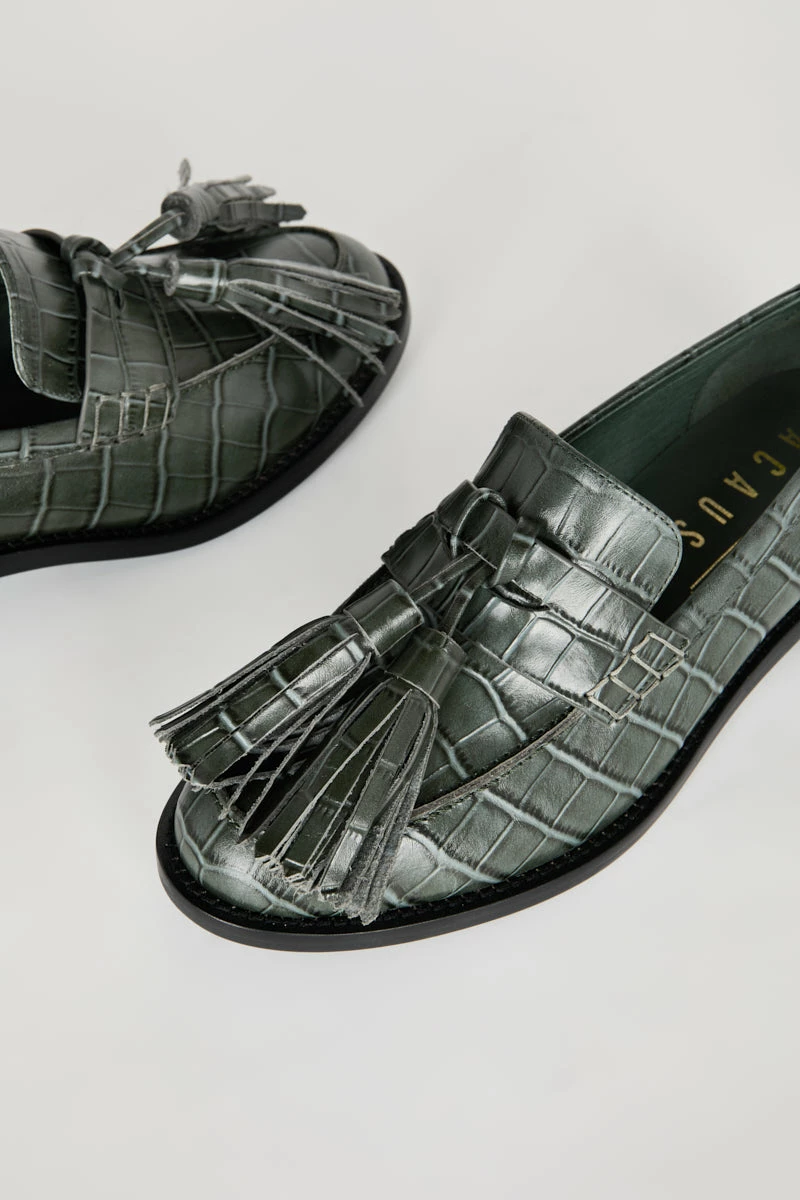 Intentionally Blank NEIGHBOR LOAFER Spruce 6 Intentionally Blank NEIGHBOR LOAFER Spruce