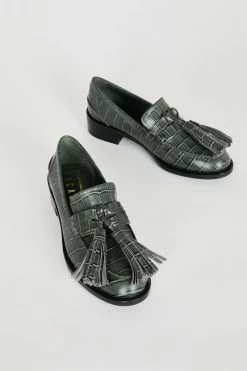 Intentionally Blank NEIGHBOR LOAFER Spruce 14 Intentionally Blank NEIGHBOR LOAFER Spruce