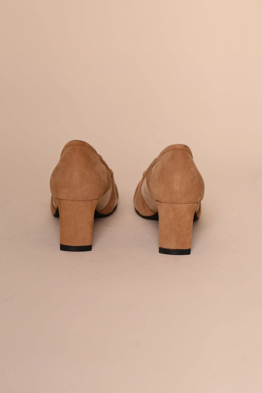 Intentionally Blank ART HEEL Sand Suede 4 Intentionally Blank ART HEEL Sand Suede