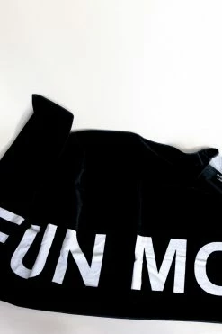 Intentionally Blank FUN MOM BEACH TOWEL LIFELIFE 10 Intentionally Blank FUN MOM BEACH TOWEL LIFELIFE