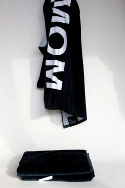 Intentionally Blank FUN MOM BEACH TOWEL LIFELIFE 11 Intentionally Blank FUN MOM BEACH TOWEL LIFELIFE