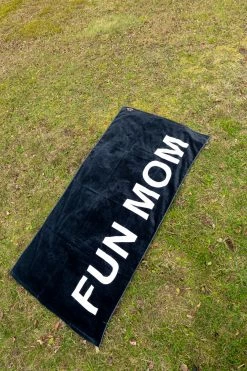 Intentionally Blank FUN MOM BEACH TOWEL LIFELIFE 14 Intentionally Blank FUN MOM BEACH TOWEL LIFELIFE