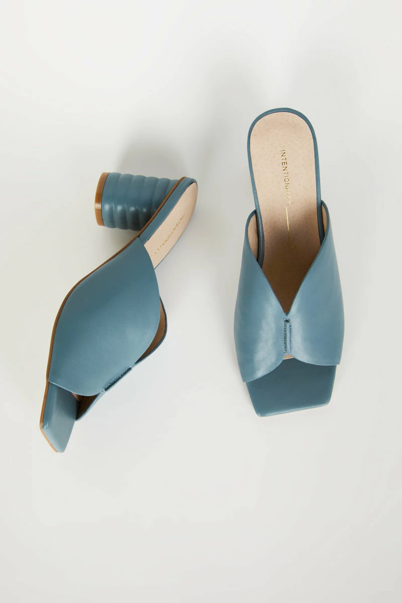 Intentionally Blank KAMIKA HEEL Blue SHOES 3 Intentionally Blank KAMIKA HEEL Blue SHOES
