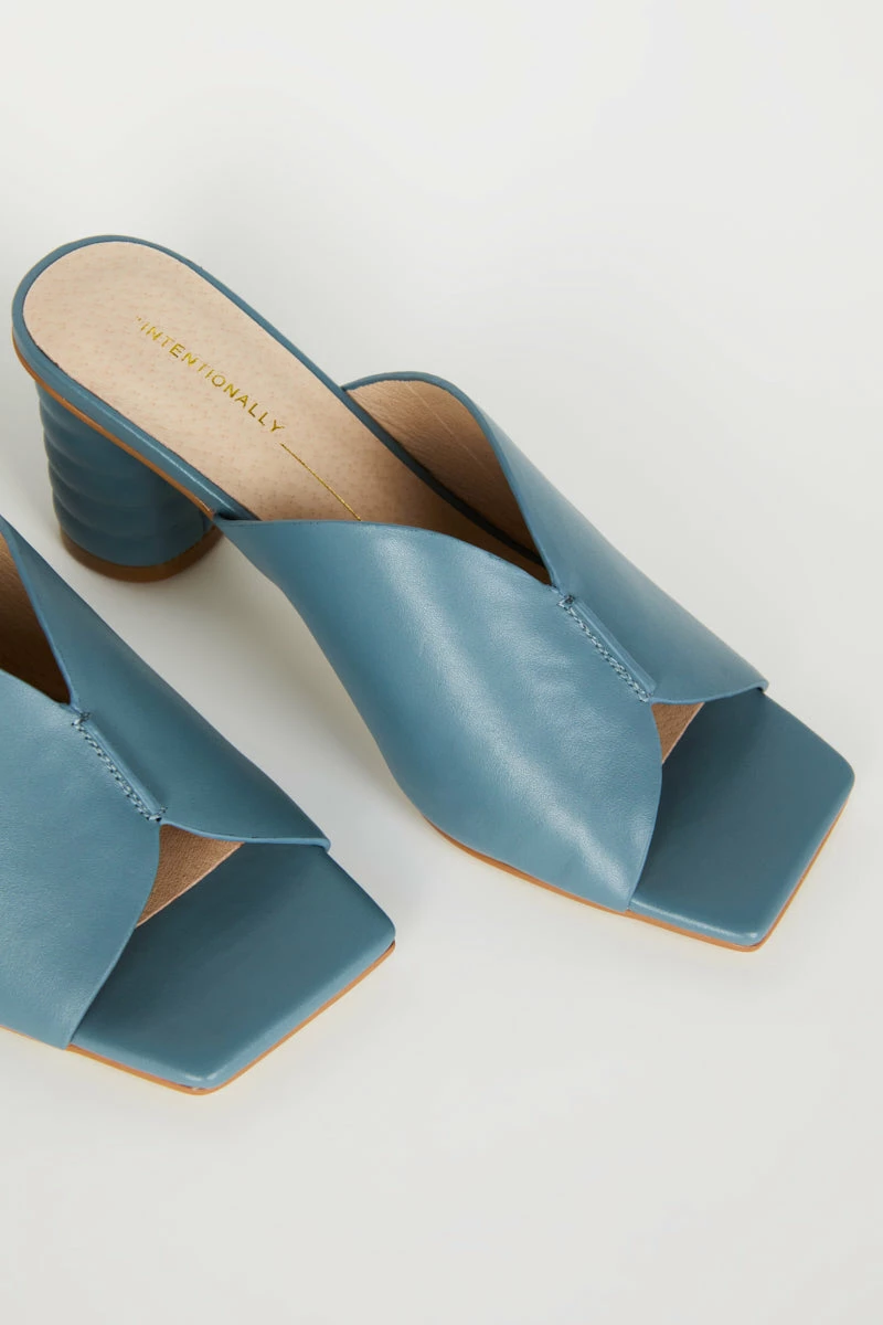 Intentionally Blank KAMIKA HEEL Blue SHOES 6 Intentionally Blank KAMIKA HEEL Blue SHOES