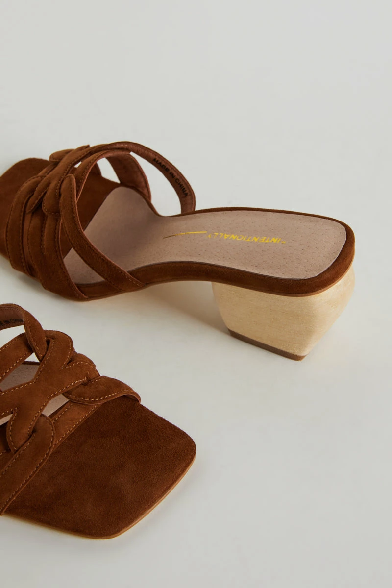 Intentionally Blank NEW SHOES KANE HEEL Chestnut 7 Intentionally Blank NEW SHOES KANE HEEL Chestnut