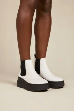Intentionally Blank KAVIN FLATFORM BOOT White