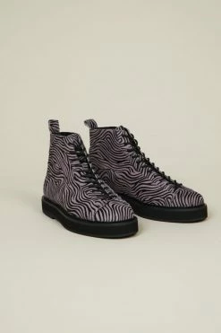 Intentionally Blank KIRK HI TOP Lilac SHOES