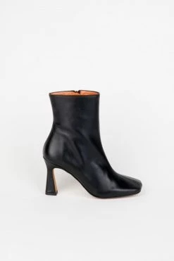 Intentionally Blank LINDA HEELED BOOT Black SHOES 11 Intentionally Blank LINDA HEELED BOOT Black SHOES