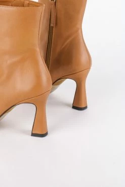 Intentionally Blank SHOES LINDA HEELED BOOT Camel