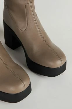 Intentionally Blank MARLOWE PLATFORM BOOT Fog Vegan SHOES