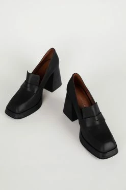 Intentionally Blank SHOES MOORE OXFORD HEEL Black 8 Intentionally Blank SHOES MOORE OXFORD HEEL Black