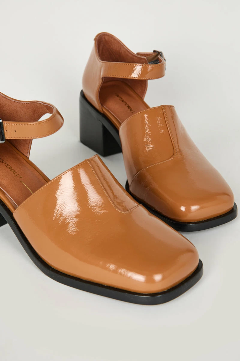 Intentionally Blank MARTY MARY JANE Canyon NEW ARRIVALS 5 Intentionally Blank MARTY MARY JANE Canyon NEW ARRIVALS