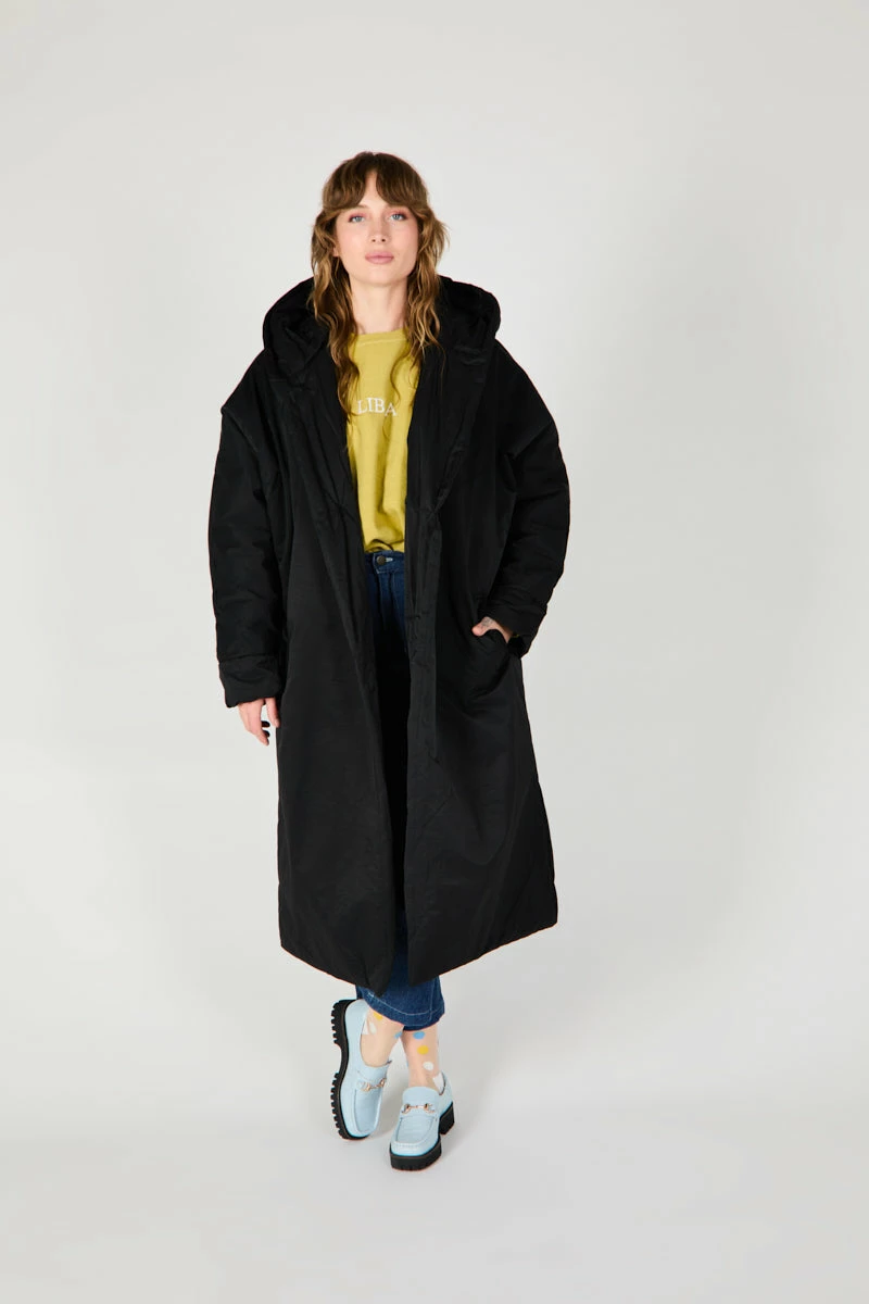 Intentionally Blank MARVEL PUFFER BLACK 3 Intentionally Blank MARVEL PUFFER BLACK