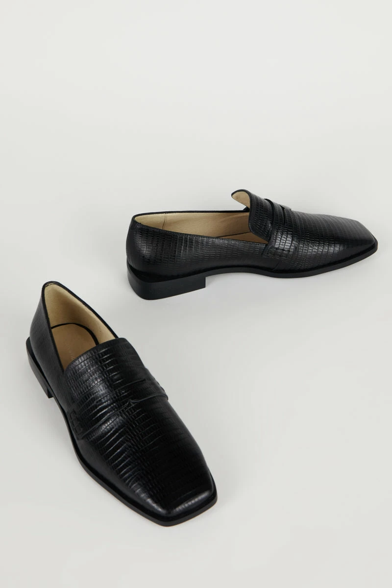 Intentionally Blank OHARA LOAFER Black 4 Intentionally Blank OHARA LOAFER Black