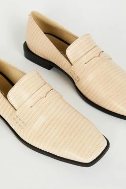 Intentionally Blank OHARA LOAFER Ojai