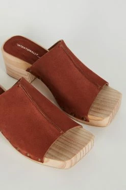 Intentionally Blank PS I LOVE YOU CLOG Chestnut 11 Intentionally Blank PS I LOVE YOU CLOG Chestnut