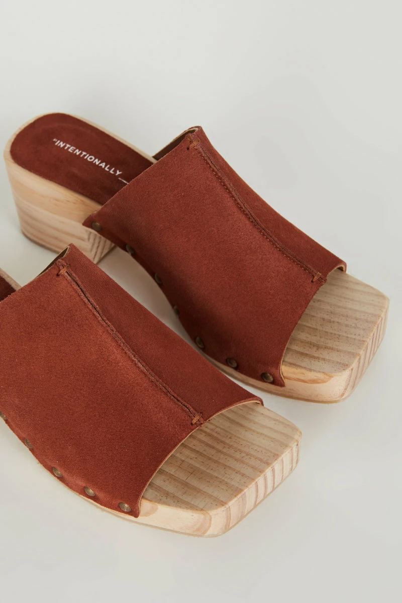 Intentionally Blank PS I LOVE YOU CLOG Chestnut 6 Intentionally Blank PS I LOVE YOU CLOG Chestnut