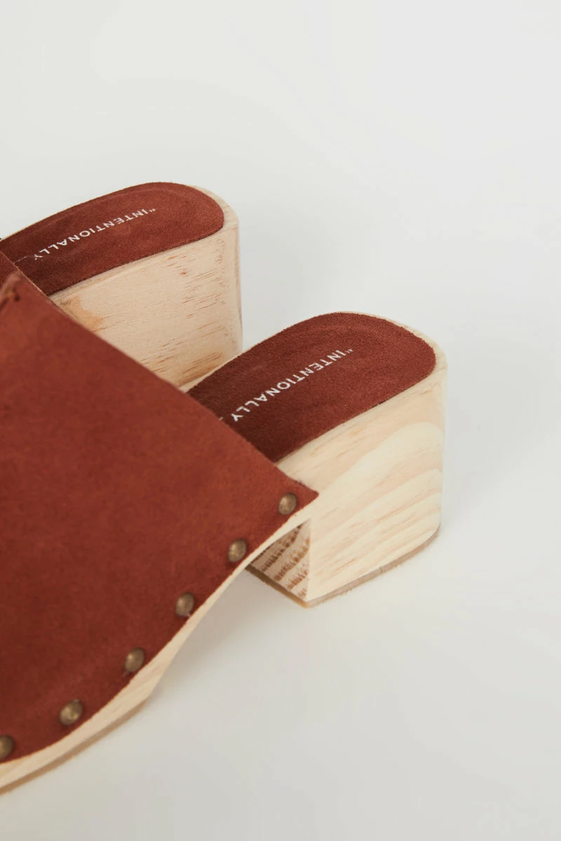 Intentionally Blank PS I LOVE YOU CLOG Chestnut 7 Intentionally Blank PS I LOVE YOU CLOG Chestnut