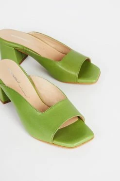 Intentionally Blank REX SANDAL Avocado