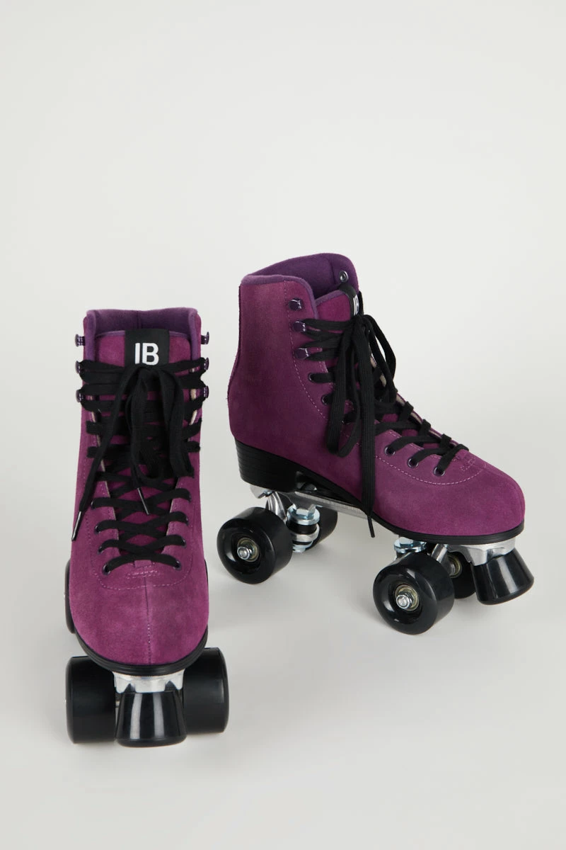 Intentionally Blank IB ROLLER SKATES RINK ROLLER SKATE Electric Plum 4 Intentionally Blank IB ROLLER SKATES RINK ROLLER SKATE Electric Plum