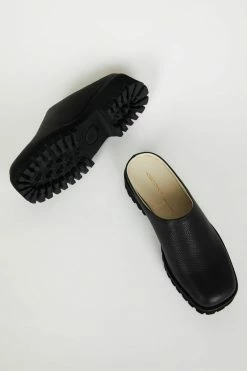 Intentionally Blank NEW SHOES RISE UP MULE Black