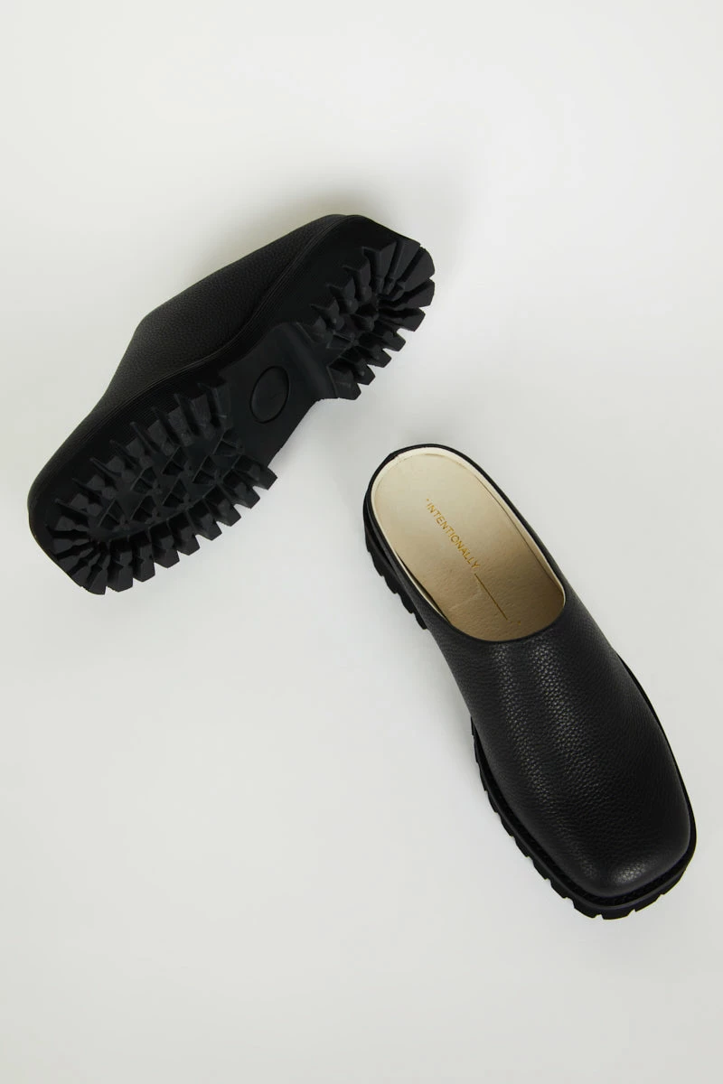 Intentionally Blank NEW SHOES RISE UP MULE Black 3 Intentionally Blank NEW SHOES RISE UP MULE Black