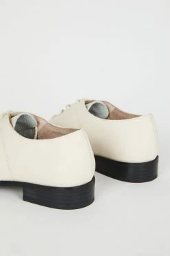 Intentionally Blank NEW SHOES SAINT OXFORD Cream 12 Intentionally Blank NEW SHOES SAINT OXFORD Cream
