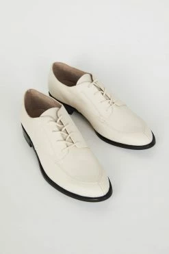 Intentionally Blank NEW SHOES SAINT OXFORD Cream 10 Intentionally Blank NEW SHOES SAINT OXFORD Cream