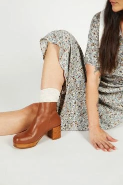 Intentionally Blank SPEED PLATFORM BOOT Tan