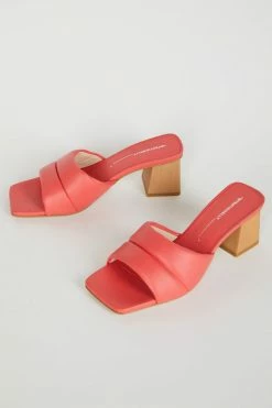 Intentionally Blank NEW ARRIVALS TABBI HEEL Coral