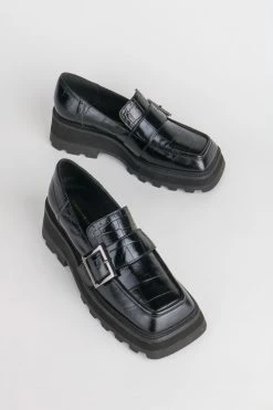 Intentionally Blank TORONTO LOAFER Black