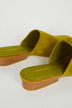 Intentionally Blank TOUCH SLIP ON Cumin