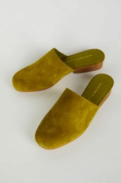 Intentionally Blank TOUCH SLIP ON Cumin