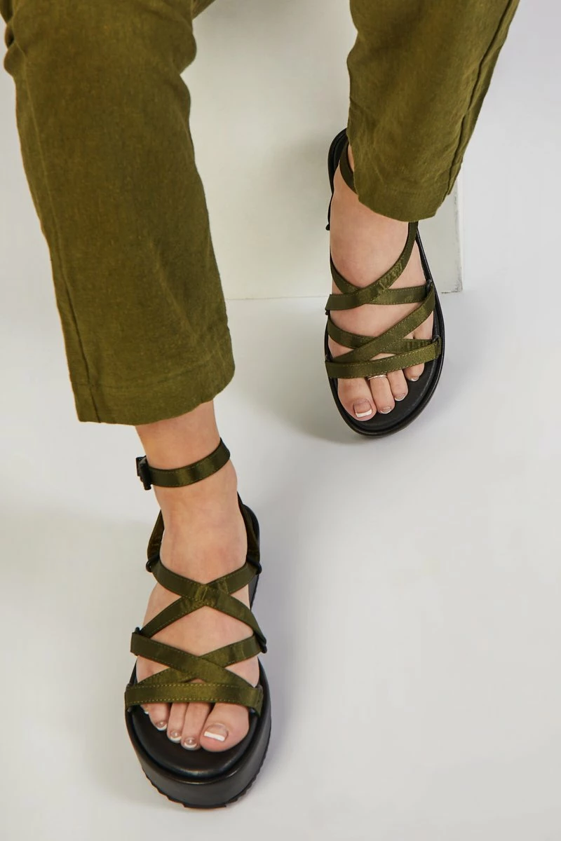Intentionally Blank SUM-2 FLATFORM SANDAL Khaki SHOES 4 Intentionally Blank SUM-2 FLATFORM SANDAL Khaki SHOES