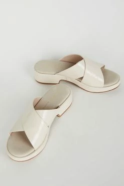 Intentionally Blank NEW SHOES VONDA SANDAL Cream