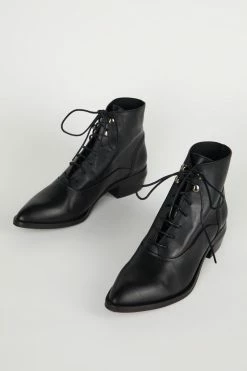 Intentionally Blank WEST HEELED BOOT BLACK SHOES