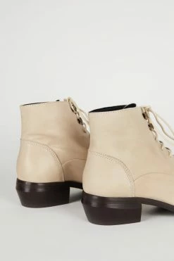 Intentionally Blank SHOES WEST HEELED BOOT CLOUDS