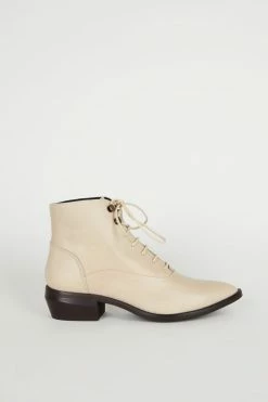 Intentionally Blank SHOES WEST HEELED BOOT CLOUDS