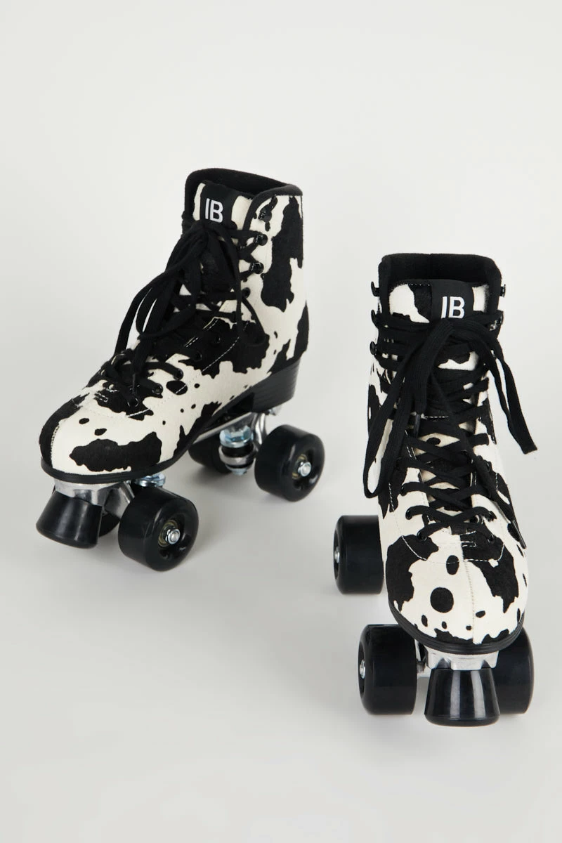 Intentionally Blank IB ROLLER SKATES WHIP IT ROLLER SKATE Black Moo 4 Intentionally Blank IB ROLLER SKATES WHIP IT ROLLER SKATE Black Moo