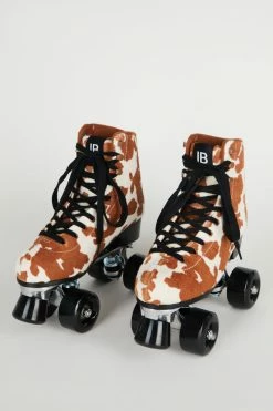 Intentionally Blank WHIP IT ROLLER SKATE Tan Moo