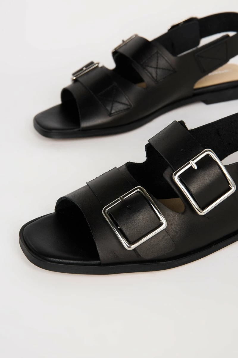 Intentionally Blank NEW ARRIVALS JIJI SANDAL Black 5 Intentionally Blank NEW ARRIVALS JIJI SANDAL Black