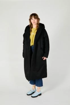 Intentionally Blank MARVEL PUFFER BLACK 9 Intentionally Blank MARVEL PUFFER BLACK